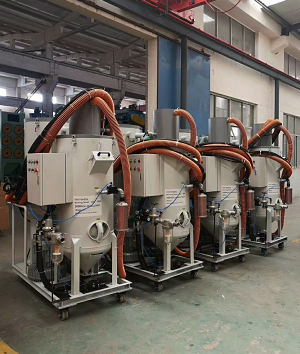 馬來西亞客戶訂購四臺(tái)環(huán)保無塵回收式噴砂機(jī)！砂管長達(dá)20米！